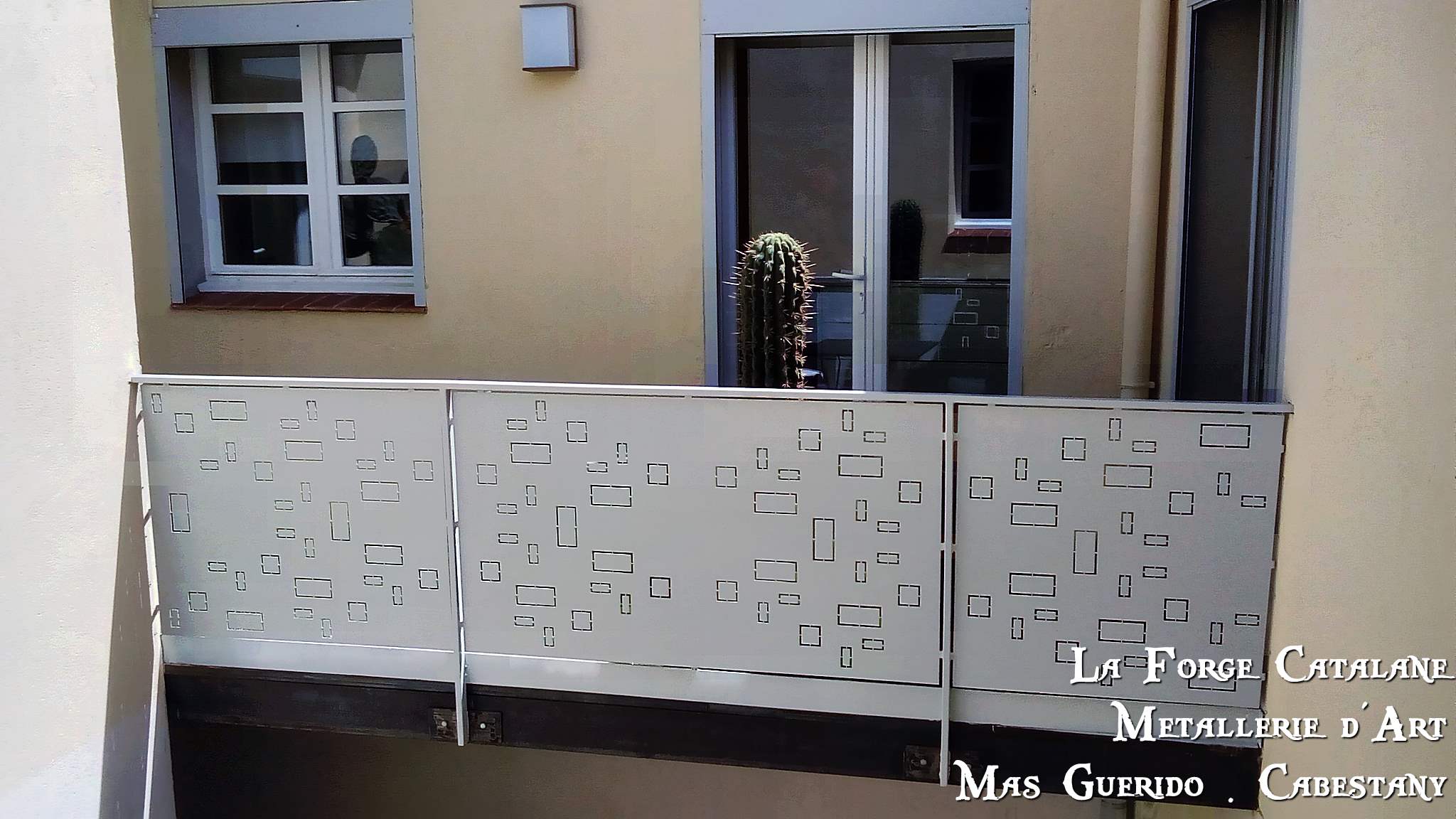 Garde corps laser motif moderne decoupe laser forge catalane 2.jpg